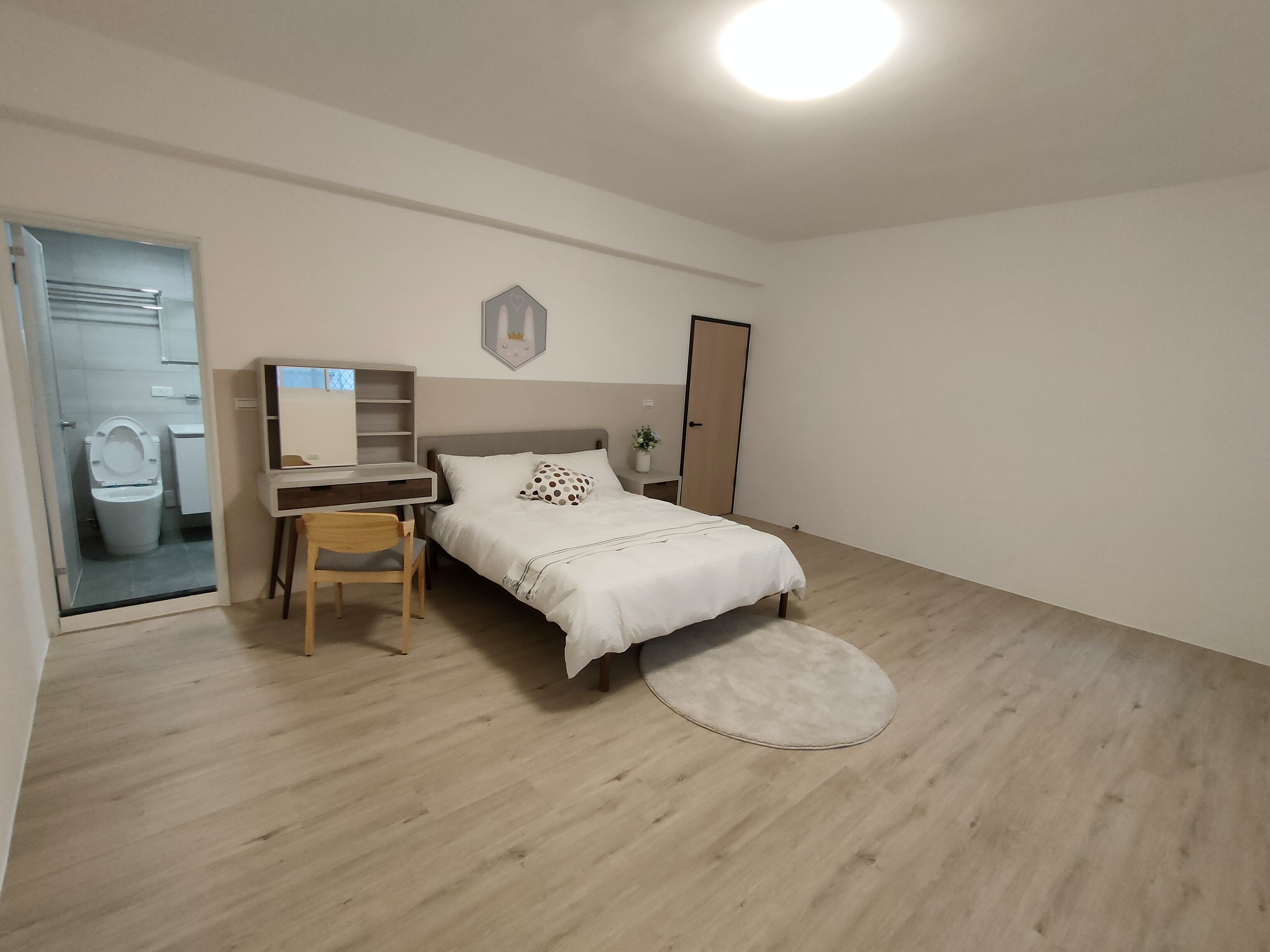 /imgs/flooring/E2B41A40-F54D-4862-BDD7-7C429D0AFE5D.jpg