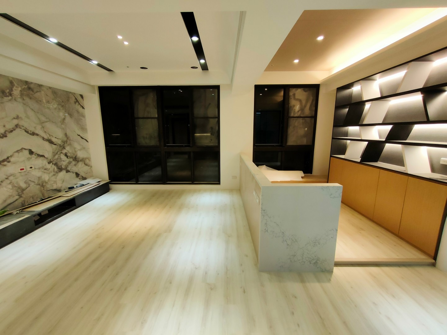 /imgs/flooring/EB1FF8F9-A0C7-448F-A53C-028037694881.jpg