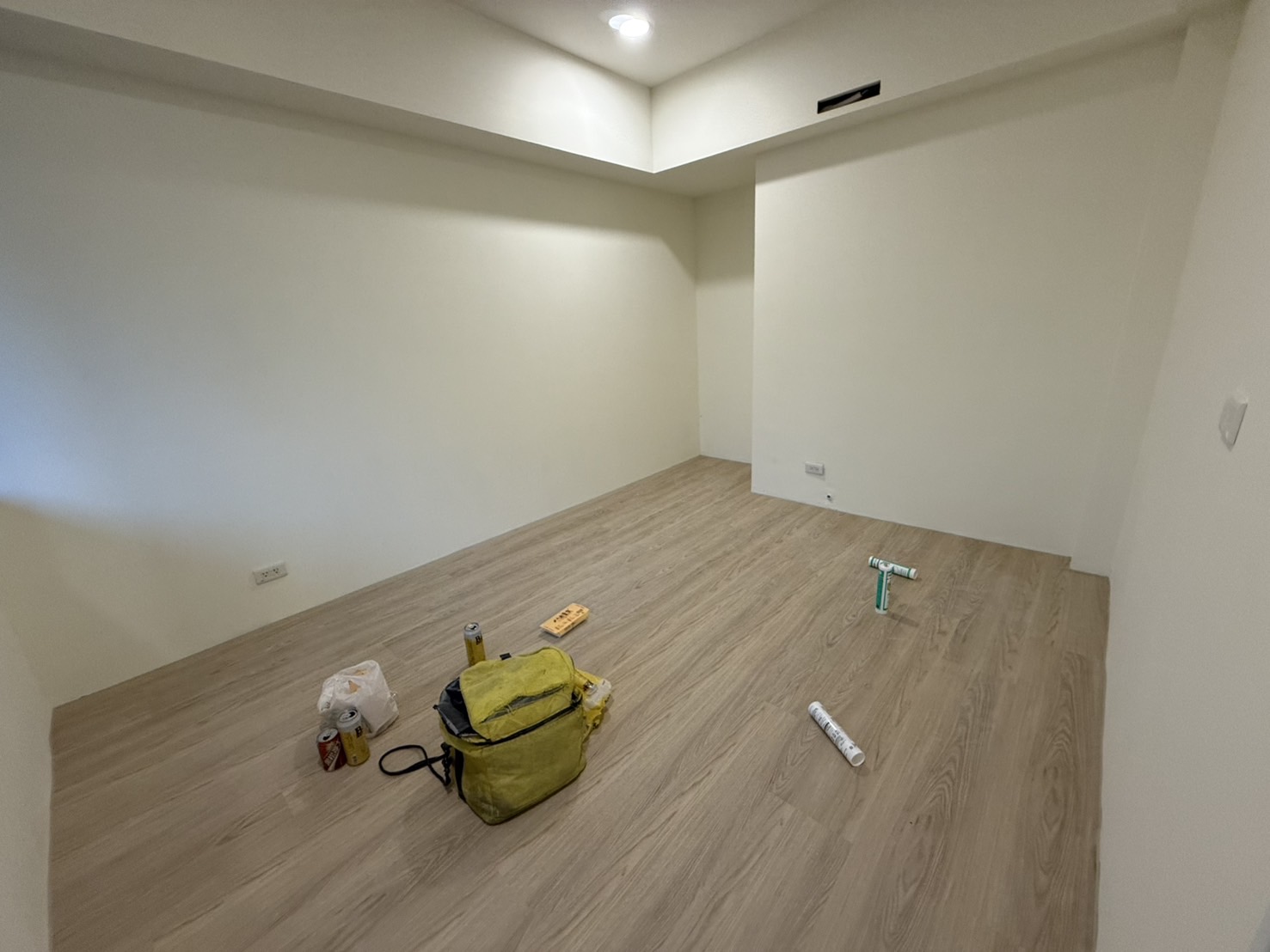 /imgs/flooring/S__27557944.jpg