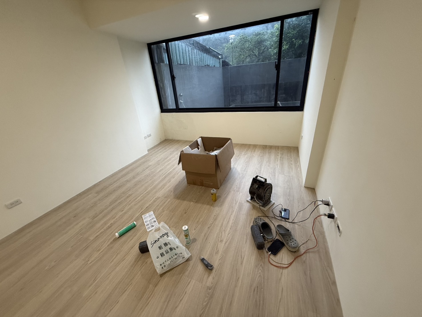 /imgs/flooring/S__27557947.jpg