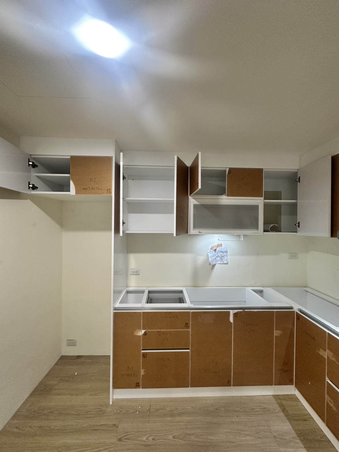 /imgs/kitchen/S__27557919_0.jpg